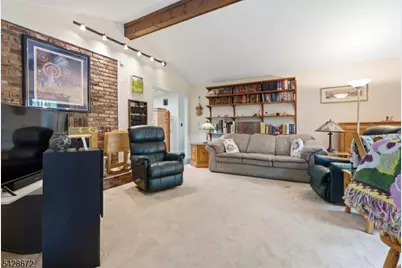 241 Hillside Avenue, Roxbury Township, NJ 07836 - Photo 14
