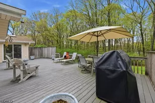 241 Hillside Ave, Roxbury Township, NJ 07836 - Photo 30