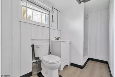 288 Harrison St, Nutley, NJ 07110 - Photo 32