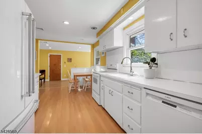 492 King George Rd, Bernards Township, NJ 07920 - Photo 4
