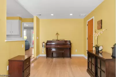 492 King George Rd, Bernards Township, NJ 07920 - Photo 10