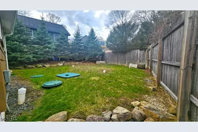 106 Maxim Dr, Hopatcong, NJ 07843 - Photo 30