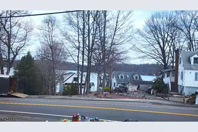 106 Maxim Dr, Hopatcong, NJ 07843 - Photo 26