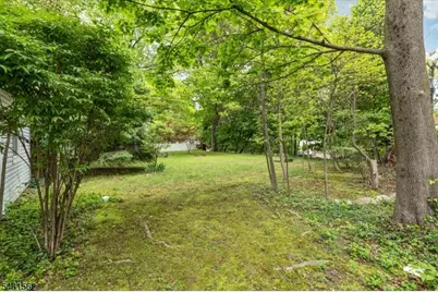 159 Park St, Montclair Twp., NJ 07042 - Photo 32