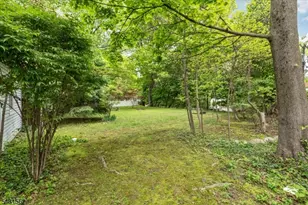 159 Park St, Montclair Twp., NJ 07042 - Photo 32
