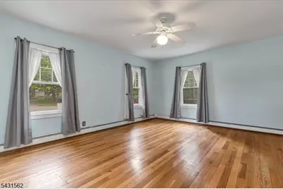 159 Park St, Montclair Twp., NJ 07042 - Photo 4