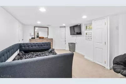 323 Main St, Ogdensburg, NJ 07439 - Photo 12