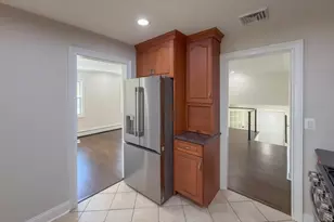 8 Woodland Dr, Washington Township, NJ 07853 - Photo 6