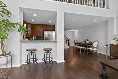 712 Firethorn Dr, Union Township, NJ 07083 - Photo 8