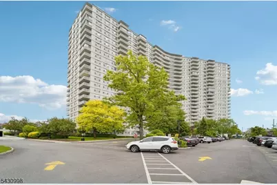 2000 Linwood Ave #4P, Fort Lee, NJ 07024 - Photo 1