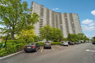 2000 Linwood Ave, Fort Lee, NJ 07024 - Photo 2