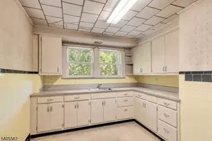 37 Whitehall Rd, Montville Township, NJ 07082 - Photo 14