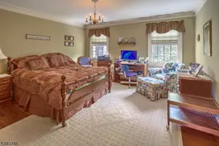 13 Glennon Farm Ln, Tewksbury Township, NJ 08833 - Photo 32