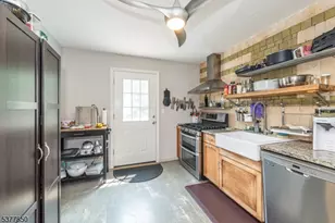 69 Forest St, Montclair, NJ 07042 - Photo 10