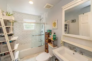 69 Forest St, Montclair, NJ 07042 - Photo 16