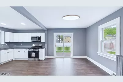 71 Leslie St, East Orange, NJ 07017 - Photo 8