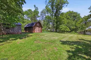 9 Roosevelt Rd, Readington, NJ 08889 - Photo 18