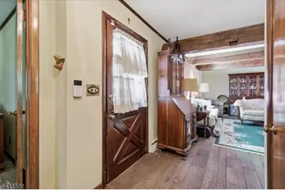 9 Roosevelt Rd, Readington, NJ 08889 - Photo 4
