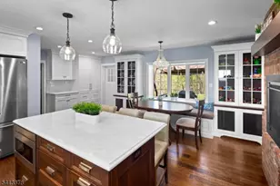 251 Mountainside Rd, Mendham Township, NJ 07945 - Photo 2