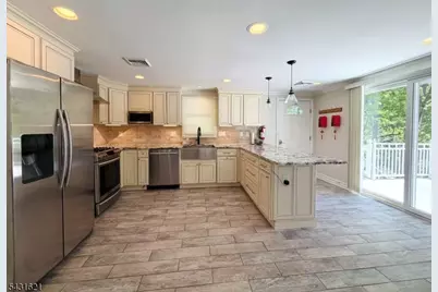 23A Hillcrest Rd, Warren Township, NJ 07059 - Photo 10