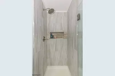 5 Valley Dr W, Vernon Twp., NJ 07418 - Photo 20