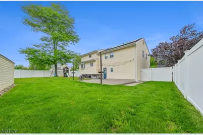 589 Winchester Ave, Union Township, NJ 07083 - Photo 20