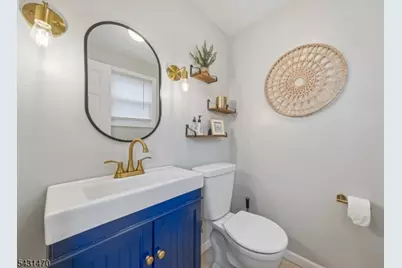 589 Winchester Ave, Union Township, NJ 07083 - Photo 12