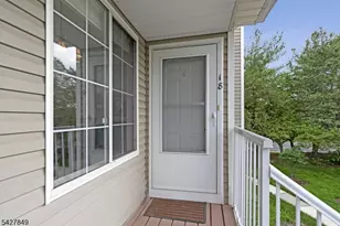 18 Pine Ct, Bedminster Township, NJ 07921 - Photo 2