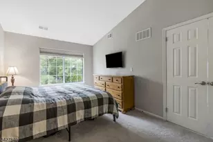 18 Pine Ct, Bedminster Township, NJ 07921 - Photo 16