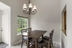 18 Pine Ct, Bedminster Township, NJ 07921 - Photo 8