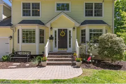 23 Saint Johns Pl, Fanwood, NJ 07023 - Photo 2
