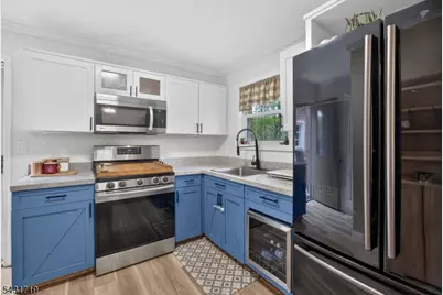 421 Glen Ridge Rd, Vernon, NJ 07422 - Photo 8