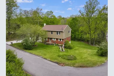 421 Glen Ridge Rd, Vernon, NJ 07422 - Photo 2