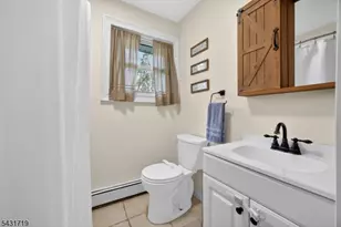 421 Glenridge Rd, Vernon, NJ 07422 - Photo 20