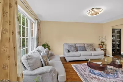 33 Nostrand Rd, Hillsborough Township, NJ 08844 - Photo 6