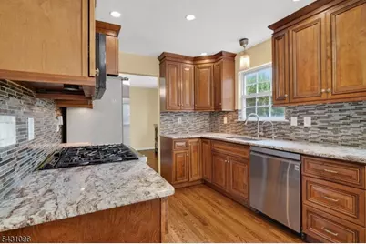 33 Nostrand Rd, Hillsborough Township, NJ 08844 - Photo 16