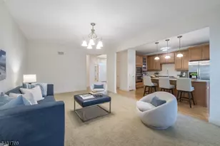 4 Jade Cir, Denville Twp., NJ 07834 - Photo 14