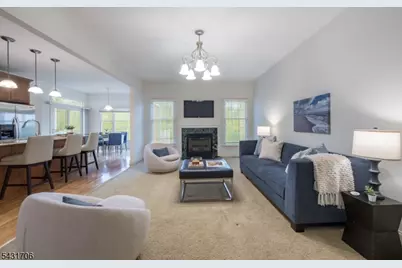 4 Jade Cir, Denville Twp., NJ 07834 - Photo 2