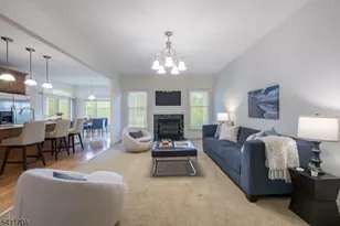 4 Jade Cir, Denville Twp., NJ 07834 - Photo 2