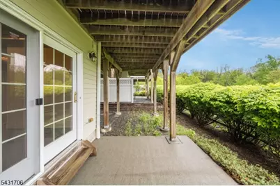 4 Jade Cir, Denville Twp., NJ 07834 - Photo 44