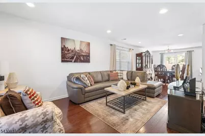 144 E 7th Ave, Roselle, NJ 07203 - Photo 6