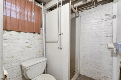 339 Lawrie St, Perth Amboy, NJ 08861 - Photo 16