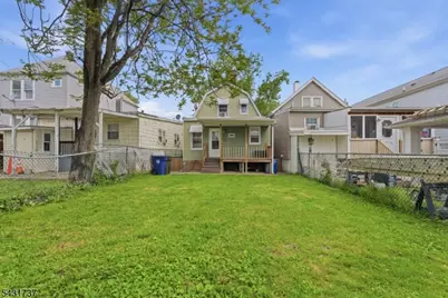 339 Lawrie St, Perth Amboy, NJ 08861 - Photo 22