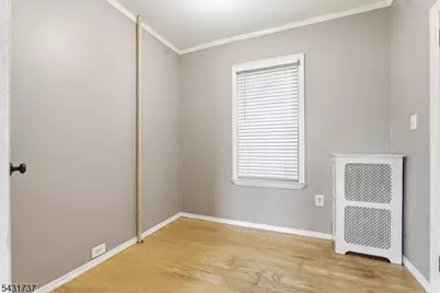 339 Lawrie St, Perth Amboy, NJ 08861 - Photo 10
