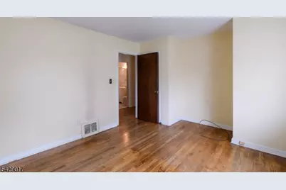 98 Bromley Pl, Nutley, NJ 07110 - Photo 22