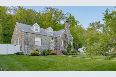 2395 Lake Park Ter, Scotch Plains Township, NJ 07076 - Photo 2