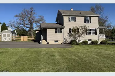 18 Kline Blvd, Readington, NJ 08889 - Photo 2
