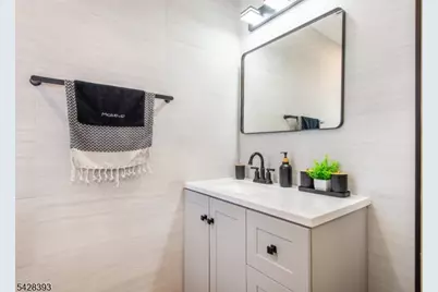 222 William St, East Orange, NJ 07017 - Photo 20