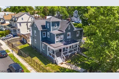 222 William St, East Orange, NJ 07017 - Photo 4