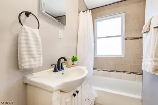 222 William St, East Orange, NJ 07017 - Photo 30